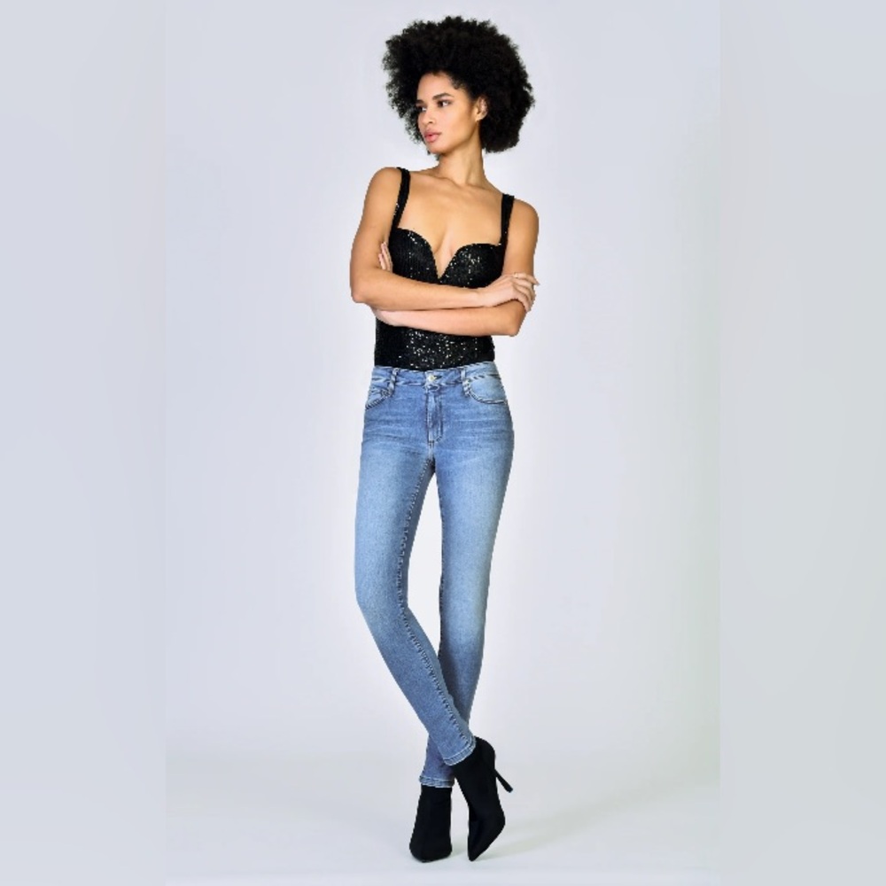 Black Orchid Mid Rise Skinny
